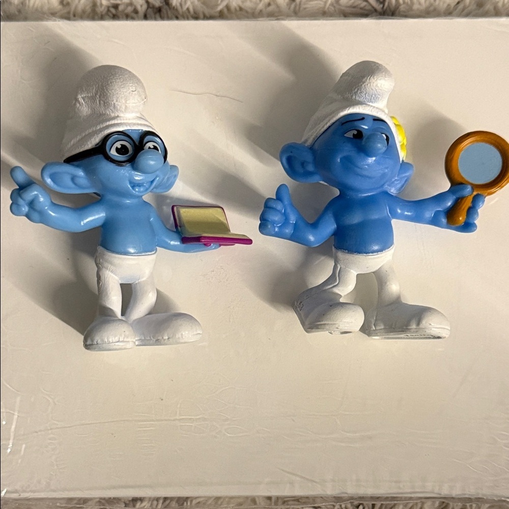 🎀Vintage Smurfs 2013 Blue Figurines X2